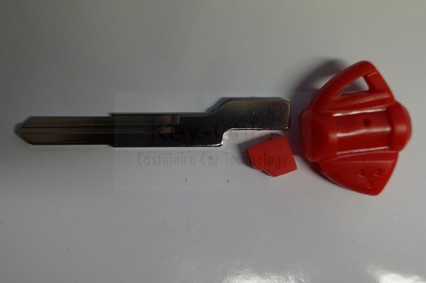 Suzuki Motorradschlüssel mit Schlüsselrohling geschlitzt (rot)